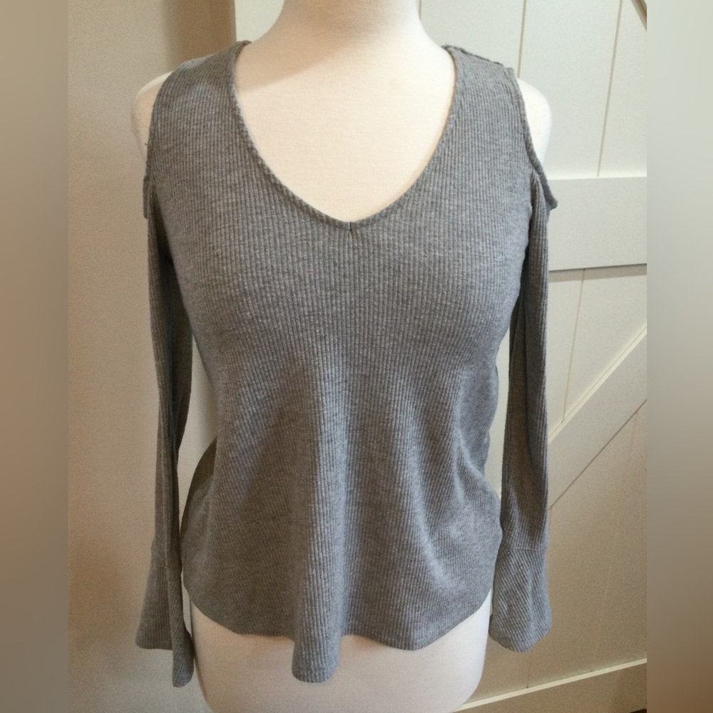 SO, Medium, long bell sleeve, cold shoulder, soft lightweight v-neck sweater top